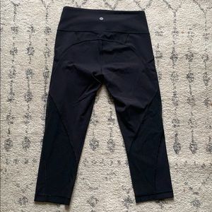 Lululemon black Capri leggings